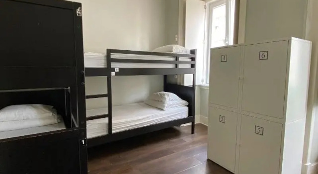 Кровать в общем номере Green Heart Hostel