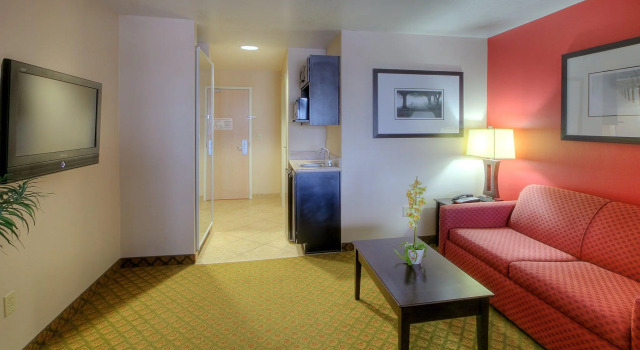 Двухместный люкс Holiday Inn Express & Suites Tucumcari by IHG