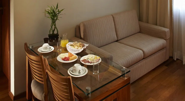 Двухместный люкс Superior Regent Park Suite Hotel