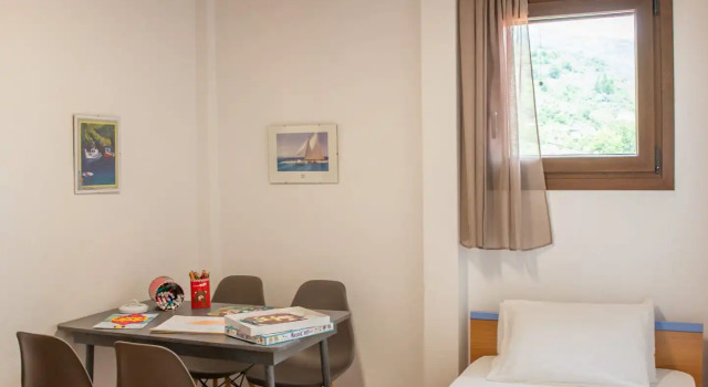 O podwyższonym standardzie dwuosobowy pokój z widokiem na góry Cleopatra Hotel Horefto