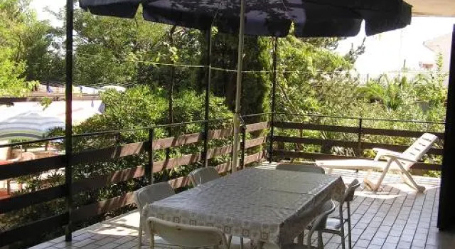 Apartments Vorkapic, Prenota Appartamento Hotel a Isole Quarnerine con parcheggio, Parcheggio