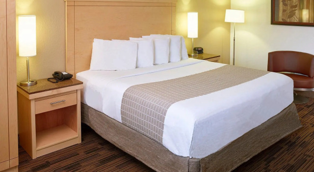 Двухместный номер Premium LivINN Hotel Minneapolis South / Burnsville