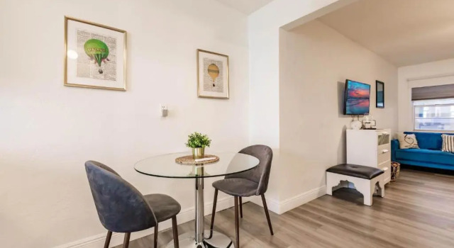Casa Luna 1 block from the beach, Забронировать Апартаменты/квартира Апартаменты Miami Metropolitan Area, Апартаменты/квартира