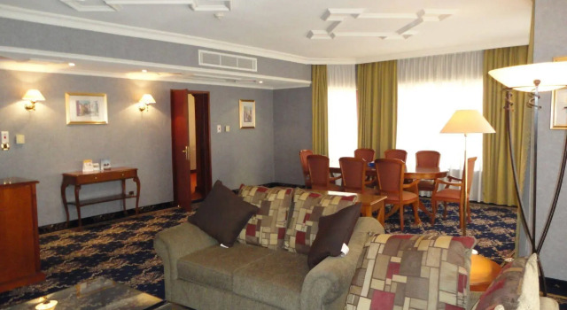 Ramada Hafr Al Batin, Забронировать Отель Отели Хафр-эль-Батина с завтраком, Завтраки
