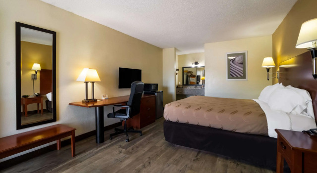 Двухместный номер Standard Econo Lodge Brownsville