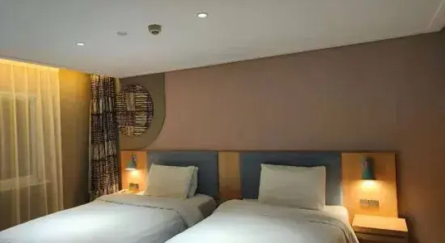 Люкс Home Inn Licang Square Tsingtao