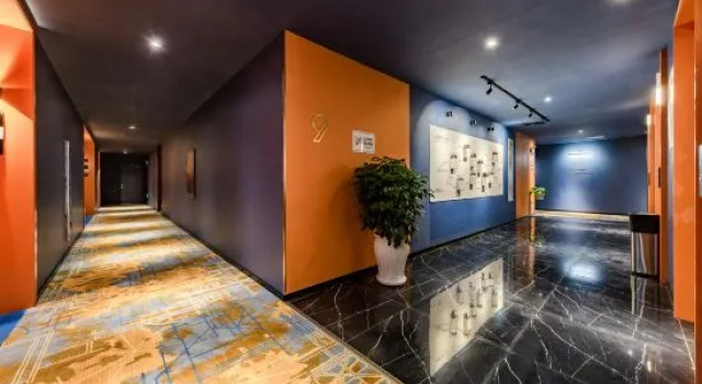 Yucheng Hotel (Haiyuan College of Medical University, Kunming High-tech Zone), Rezerwuj Hotel Hotele w Kunming z parkingiem, Parking