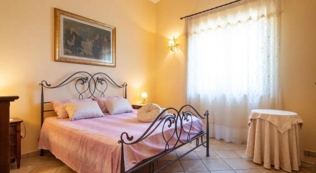 Villa Esmeralda, Book Villa Hotels in Taviano with Parking, Parking