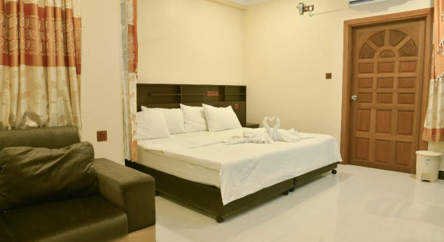 Nalaveshi Inn - Huraa, Rezerwuj Hotel Huraa 