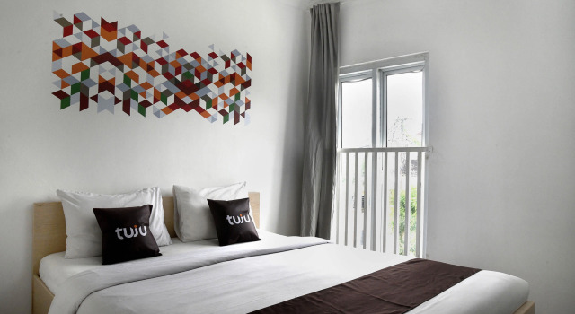 Tuju Abuserin Syariah, Reserva ahora Hotel Cilandak Yakarta