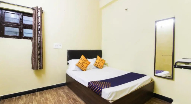 Hotel Midland Lodge by OYO Rooms, Rezerwuj Hotel Hajdarabad 