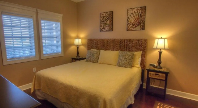 Weston - 3 Br Condo