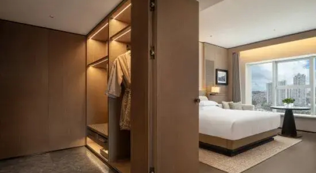 Люкс Deluxe c 1 комнатой Lung Chuen International Hotel