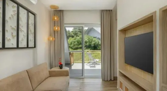 Люкс Himalayan Hideaway Resort Pokhara, The Centara Collection
