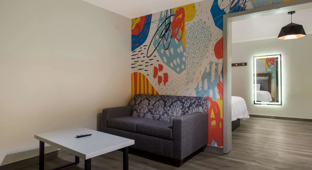 Четырёхместный люкс Signature Inn Houston Galleria