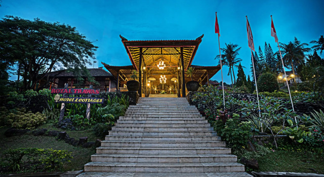 Standard Doppel Zimmer Royal Hotel and Villas Trawas