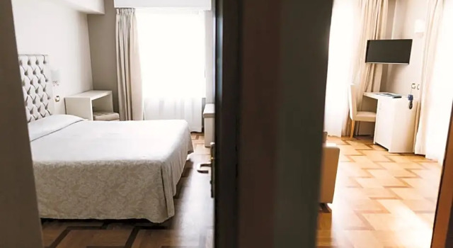 Люкс с видом на город Hotel Metropole