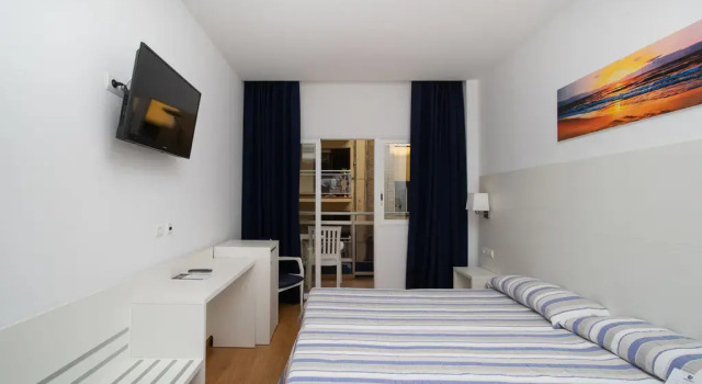 Двухместный номер Standard Hotel Voramar