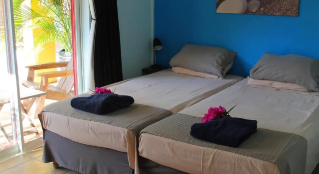 Апартаменты Цокольный этаж c 1 комнатой Scuba Lodge Lagun Beach