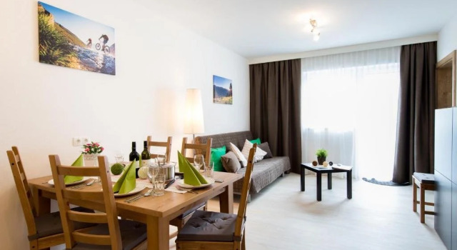 Haus Luigi, Rezerwuj Hotel Hotele w Tyrol z parkingiem, Parking