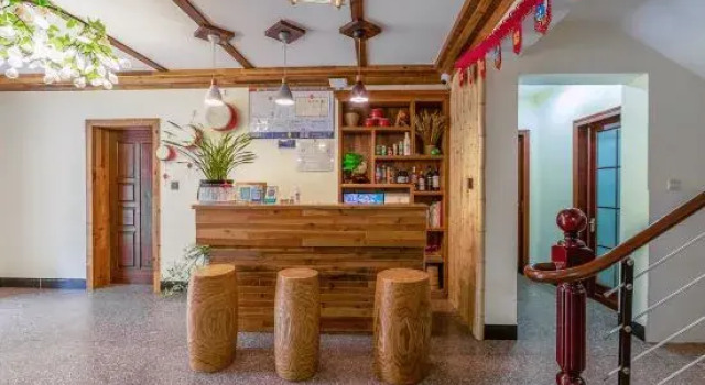 Anji Guyun Homestay, Prenota Hotel Hotel a Huzhou con parcheggio, Parcheggio