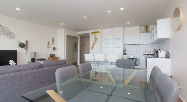 Spacious & Luxurious with Views, Boek Hotel Hotels in Auckland Region met zwembad, Zwembad
