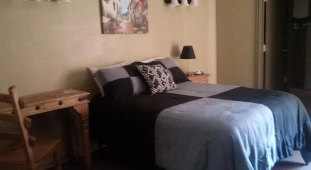 Knights Inn Pearsall