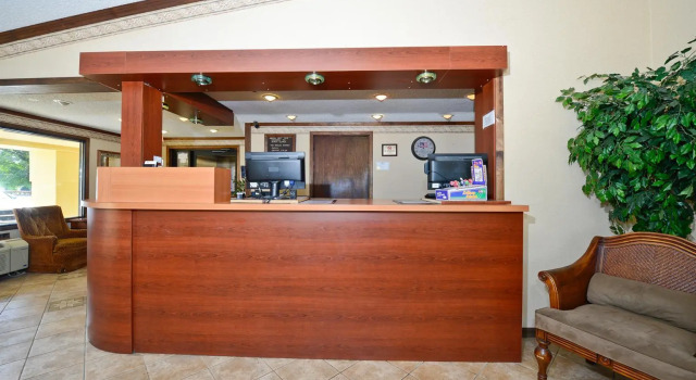Americas Best Value Inn & Suites Warren Detroit, Prenota Hotel Warren 