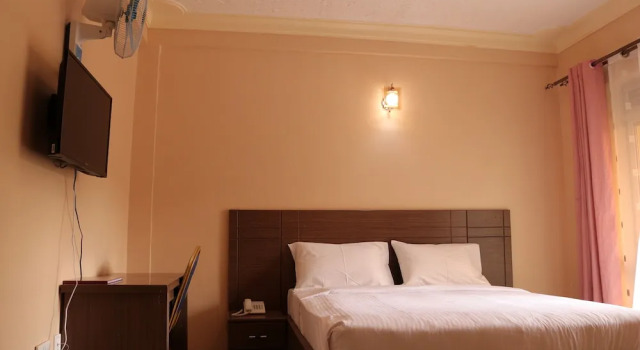 Двухместный номер Standard с балконом Agenda 2000 Hotels Ltd