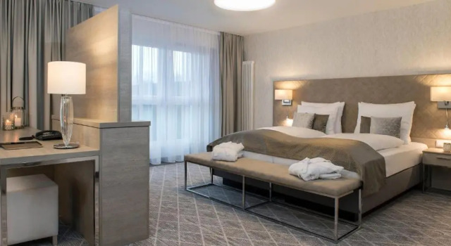 Полулюкс Victors Residenz-Hotel Teistungenburg