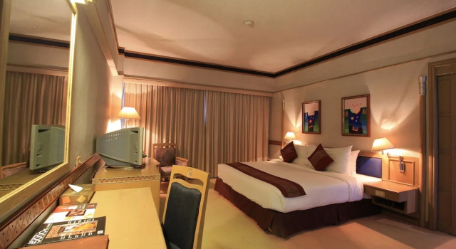 Полулюкс Chiang Mai Hill Hotel