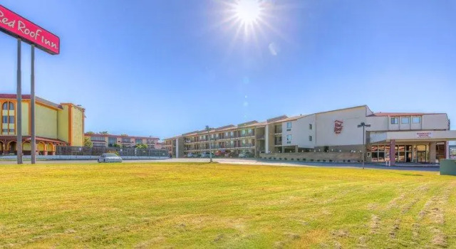 Номер Superior Red Roof Inn Tulsa