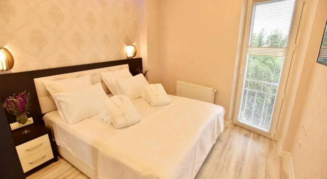 Luxury 6BR 240sqm Apartment in Vere Tower Perfect for Groups in Tbilisi, Забронировать Апартаменты/квартира Апартаменты Тбилиси, рядом с Площадь героев, Апартаменты/квартира