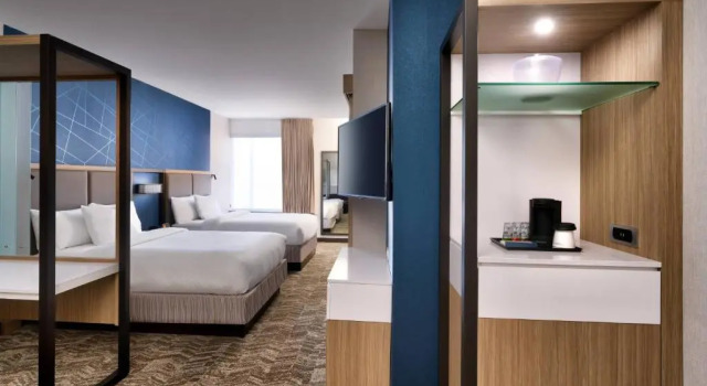 Четырёхместный люкс SpringHill Suites by Marriott El Paso Airport