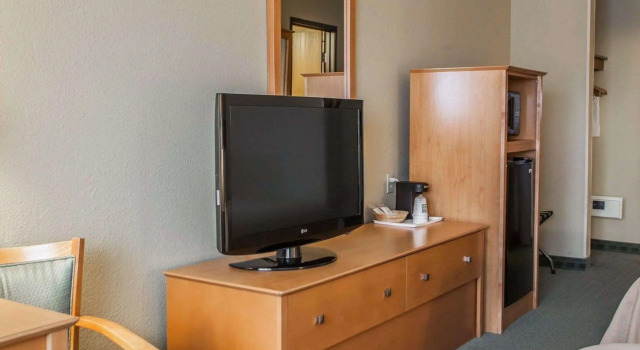 Quality Inn near I-72 and Hwy 51, Prenota Hotel Forsyth Illinois