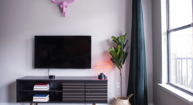 Modern 2BR South Congress by WanderJaunt, Забронировать Апартаменты/квартира Остин Greater Austin, рядом с Saint Edwards University Track Field