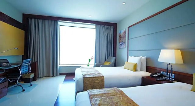 Номер Standard с видом на город Crowne Plaza Kochi by IHG