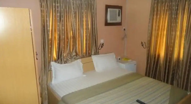 Newton Hotel Festac