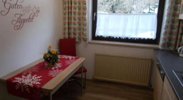 Ferienwohnung Eppacher, Rezerwuj Hotel Hotele w Wipptal z parkingiem, Parking