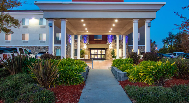 Holiday Inn Express Hotel & Suites Roseville - Galleria Area, an IHG Hotel, Reserva ahora Hotel Roseville California