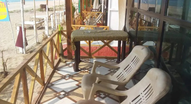 Двухместный номер Standard с балконом и с видом на море Kashinath Beach Huts