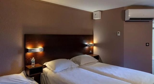 Трёхместный номер Standard Noemys Valence Nord - hotel restaurant