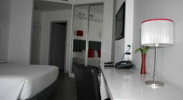 Двухместный номер Superior с балконом Rossio Hotel
