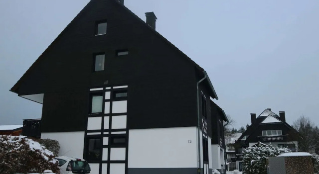 Ferienwohnung in Winterberg am Skigebiet, Забронировать Апартаменты/квартира Отели Винтерберг с парковкой, рядом с Трамплин "Св. Георг", Парковка