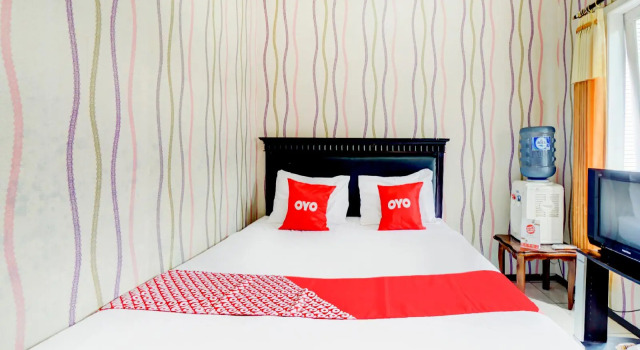 OYO 90284 Villa Biru