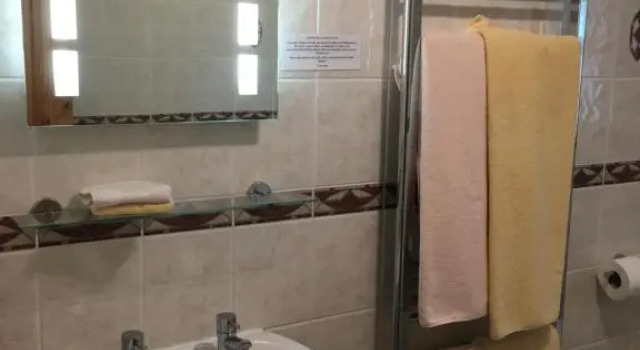 The Waterings, Забронировать Отель «постель и завтрак» Сент-Дейвидс Пембрукшир, рядом с Oriel y Parc