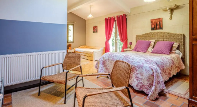 Трёхместный номер Standard с видом на бассейн Clos du Bois Brard B&B