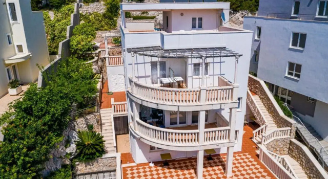 Villa Borna Apartments