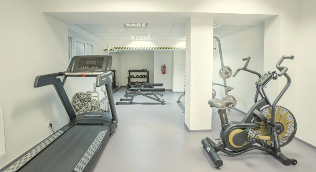 Wellness studio! Finnish sauna, Whirlpool, Gym & more!
