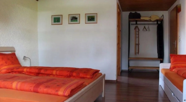 Maison de Vacances - Les Hirondelles Montfaucon, Prenota Hotel  